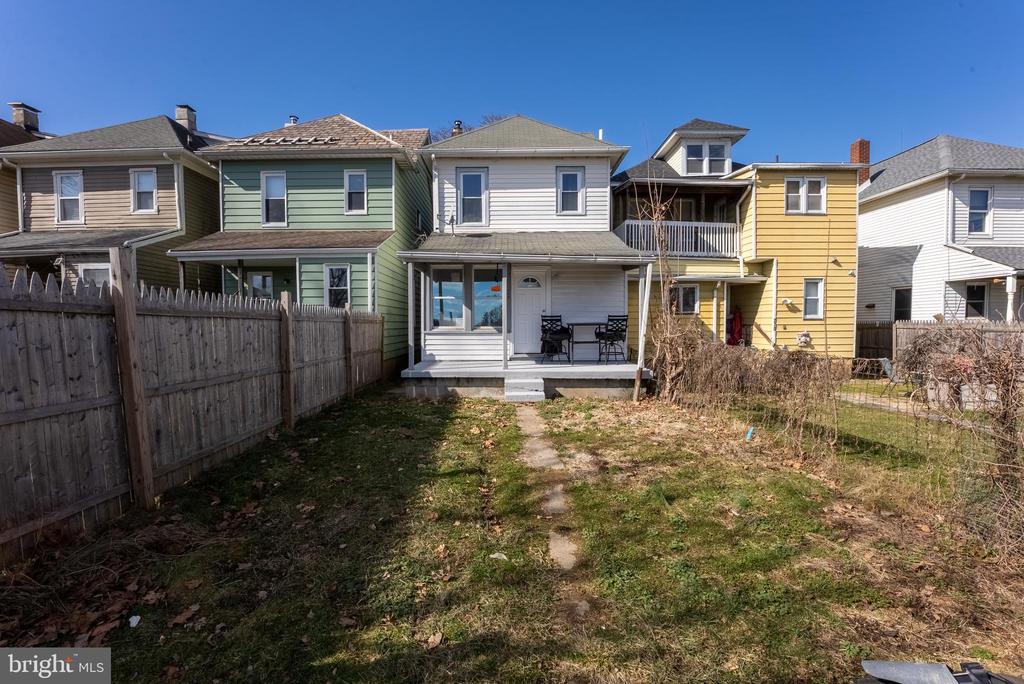 268 Irwin St