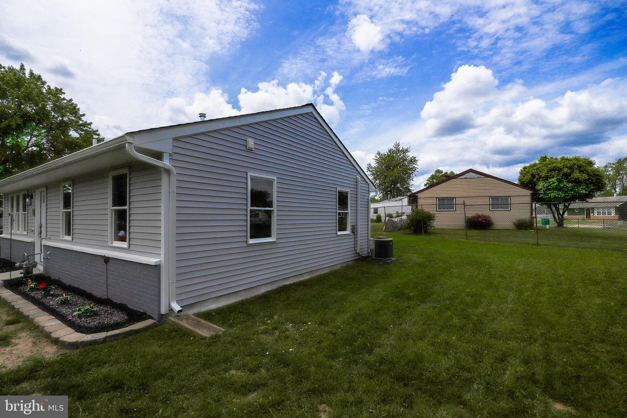 1717 Spencer Dr