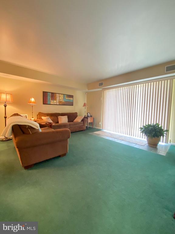 309 Hopkins Ct