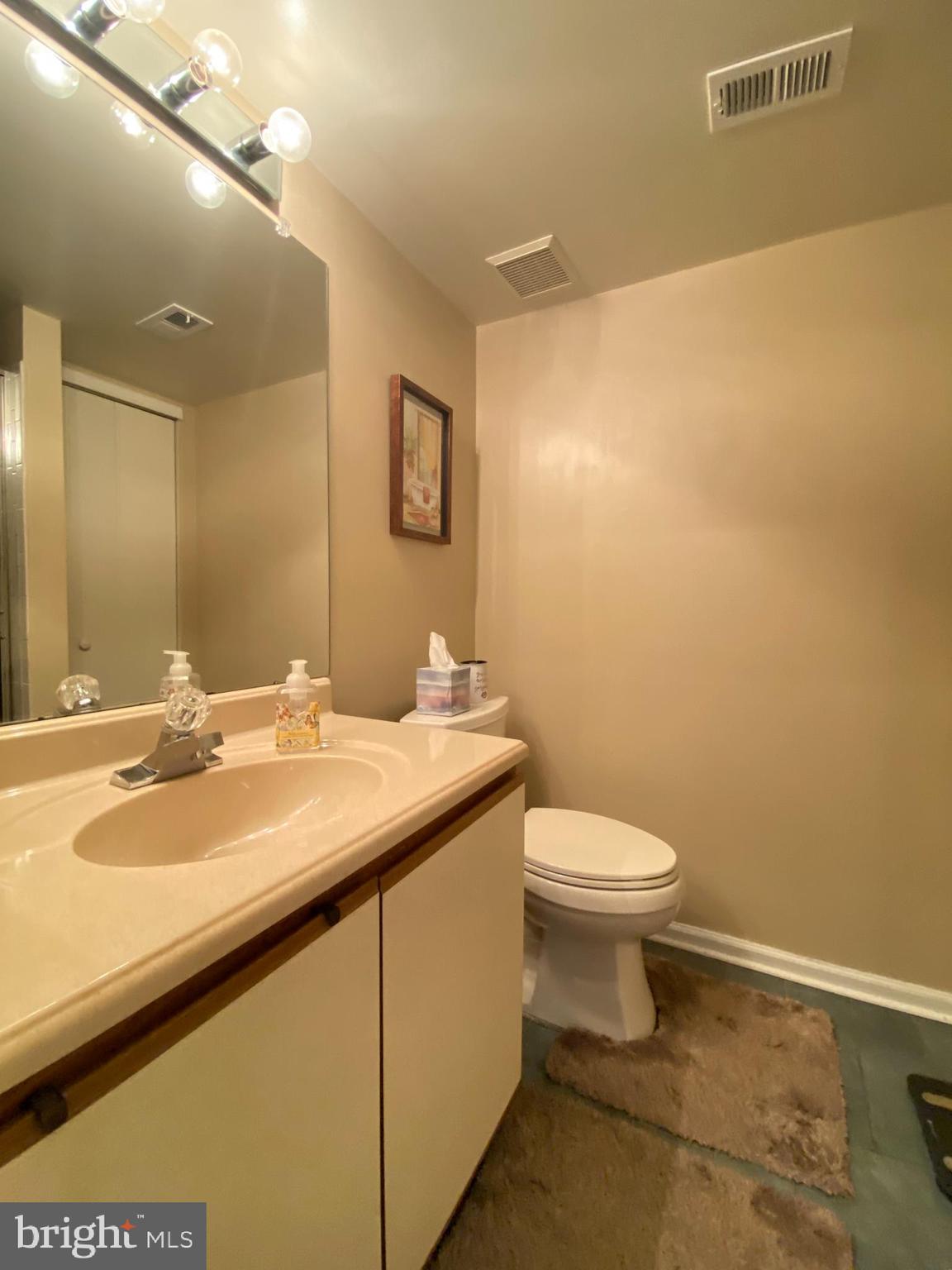 309 Hopkins Ct