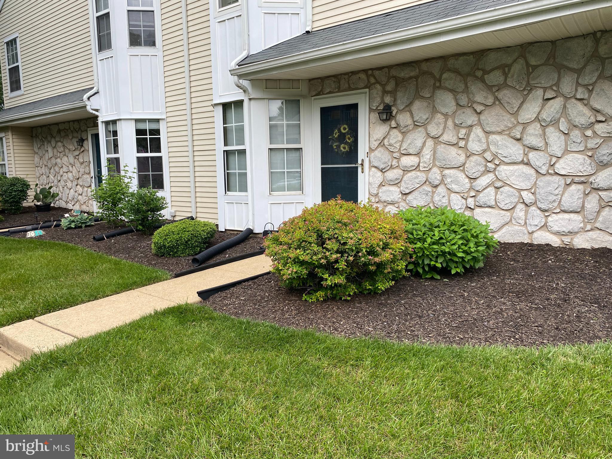 309 Hopkins Ct