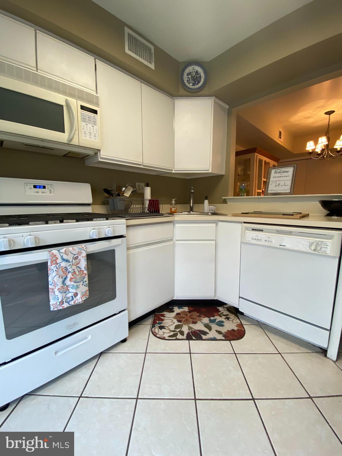 309 Hopkins Ct