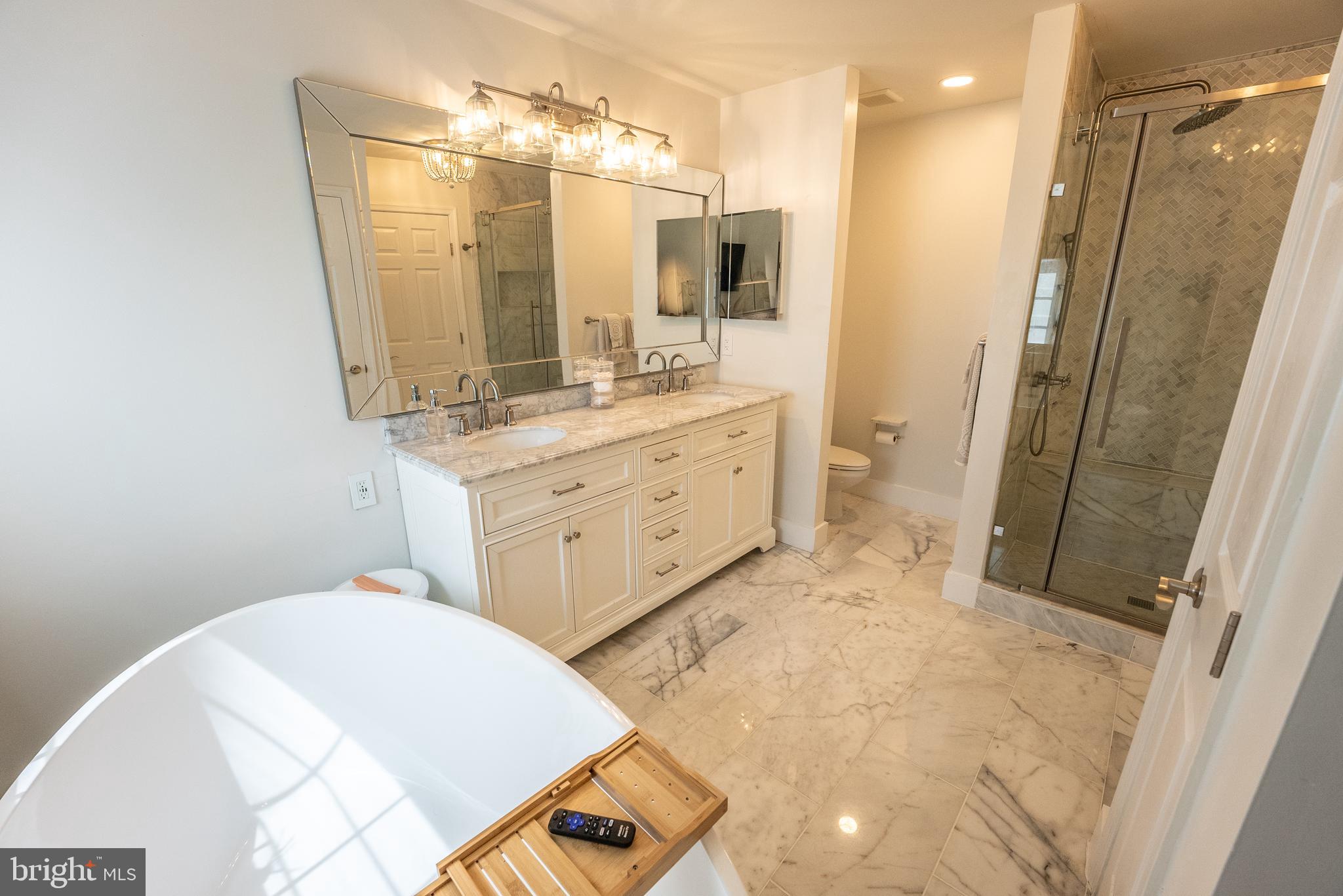 54 Lilly Dr
