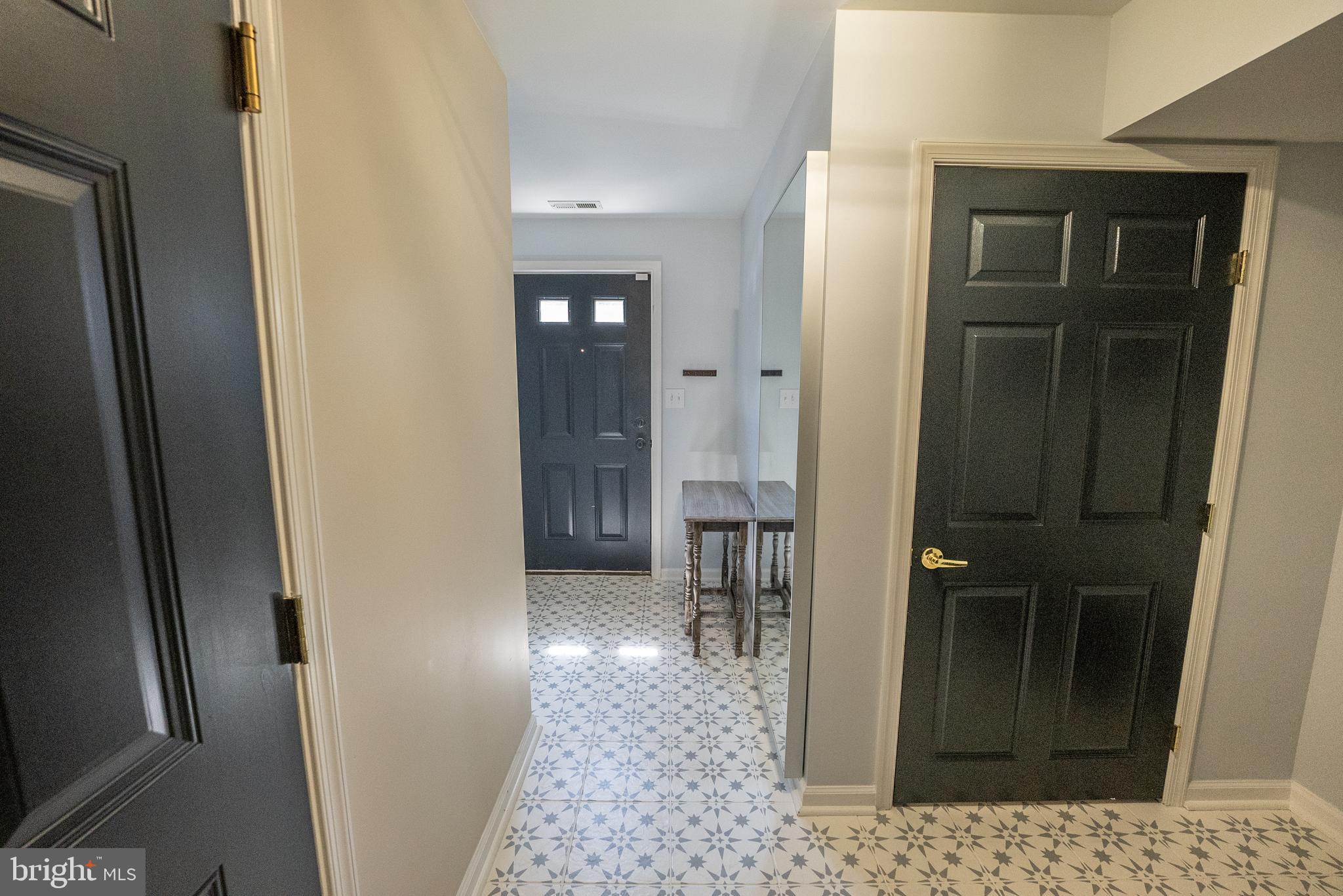 54 Lilly Dr