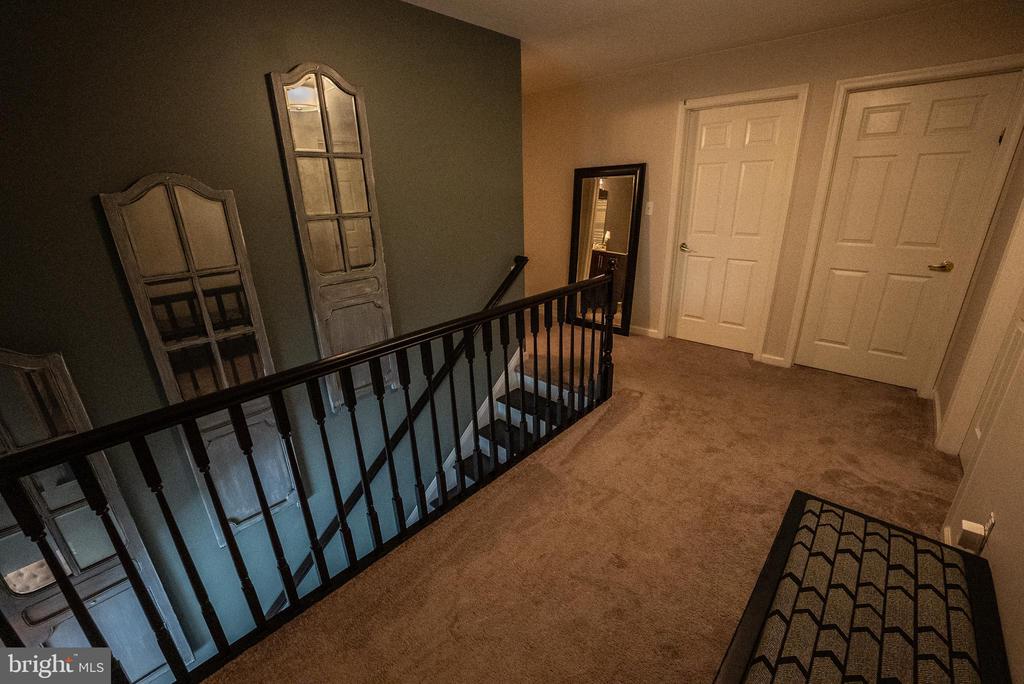 54 Lilly Dr