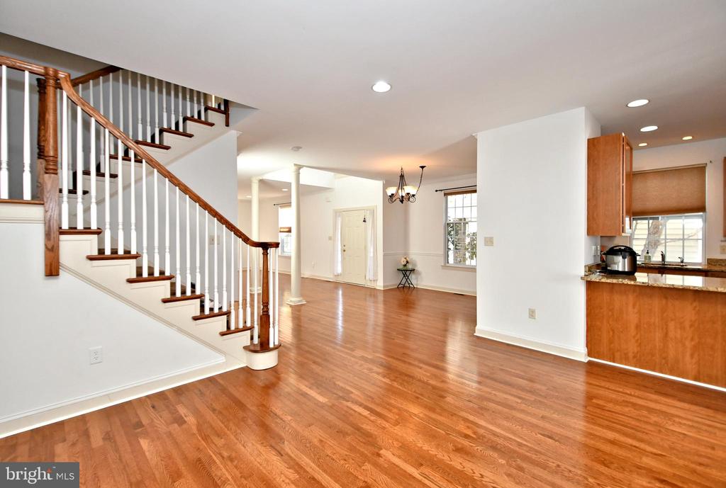 416 Oxford Ln