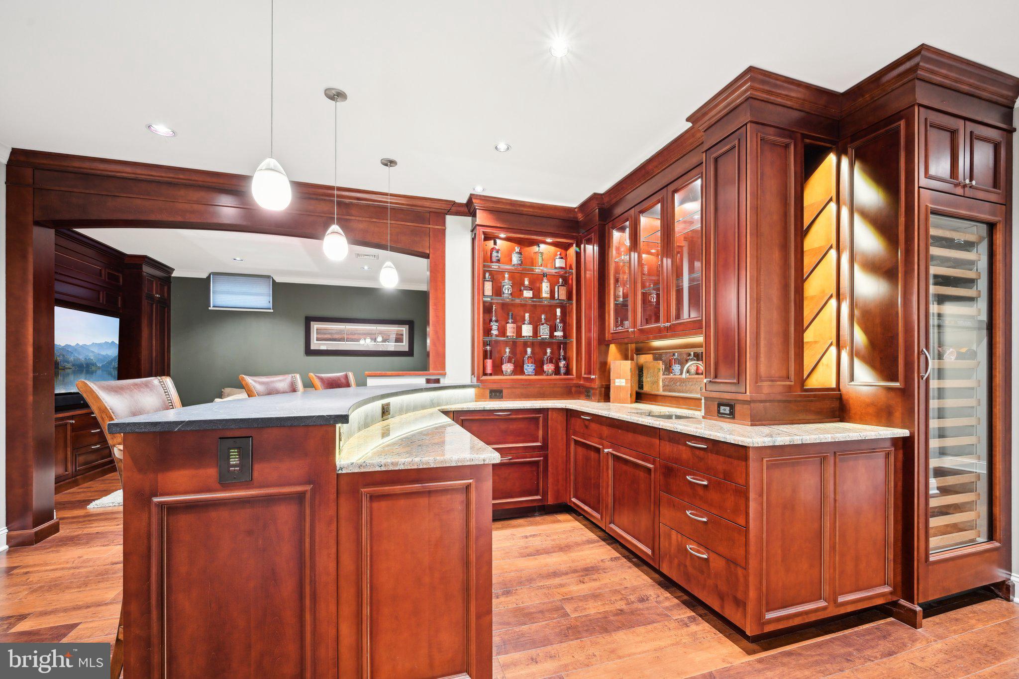 605 Edwin Ln