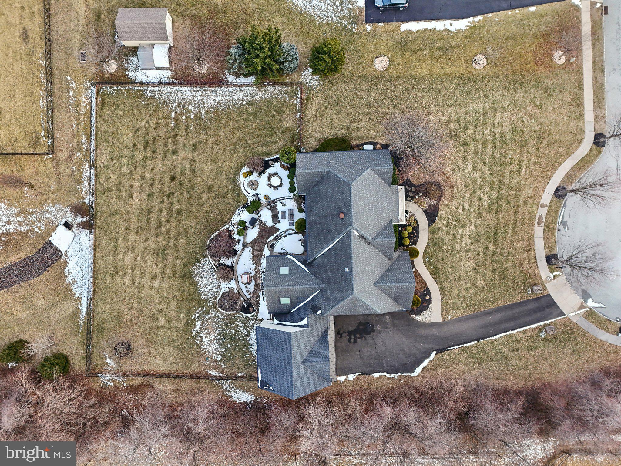 605 Edwin Ln