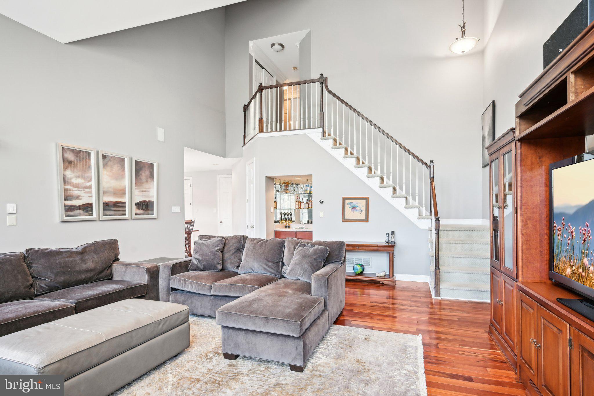 605 Edwin Ln