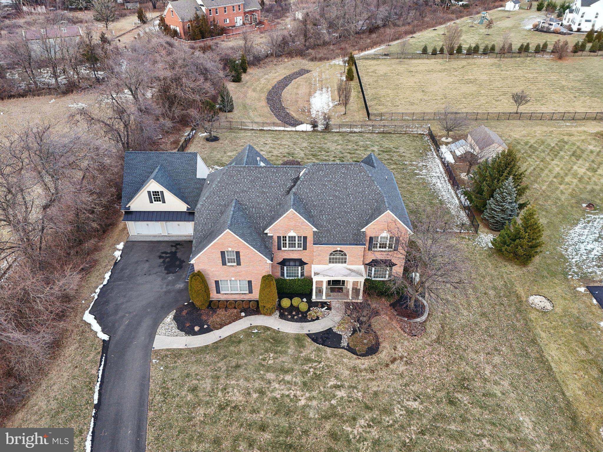 605 Edwin Ln