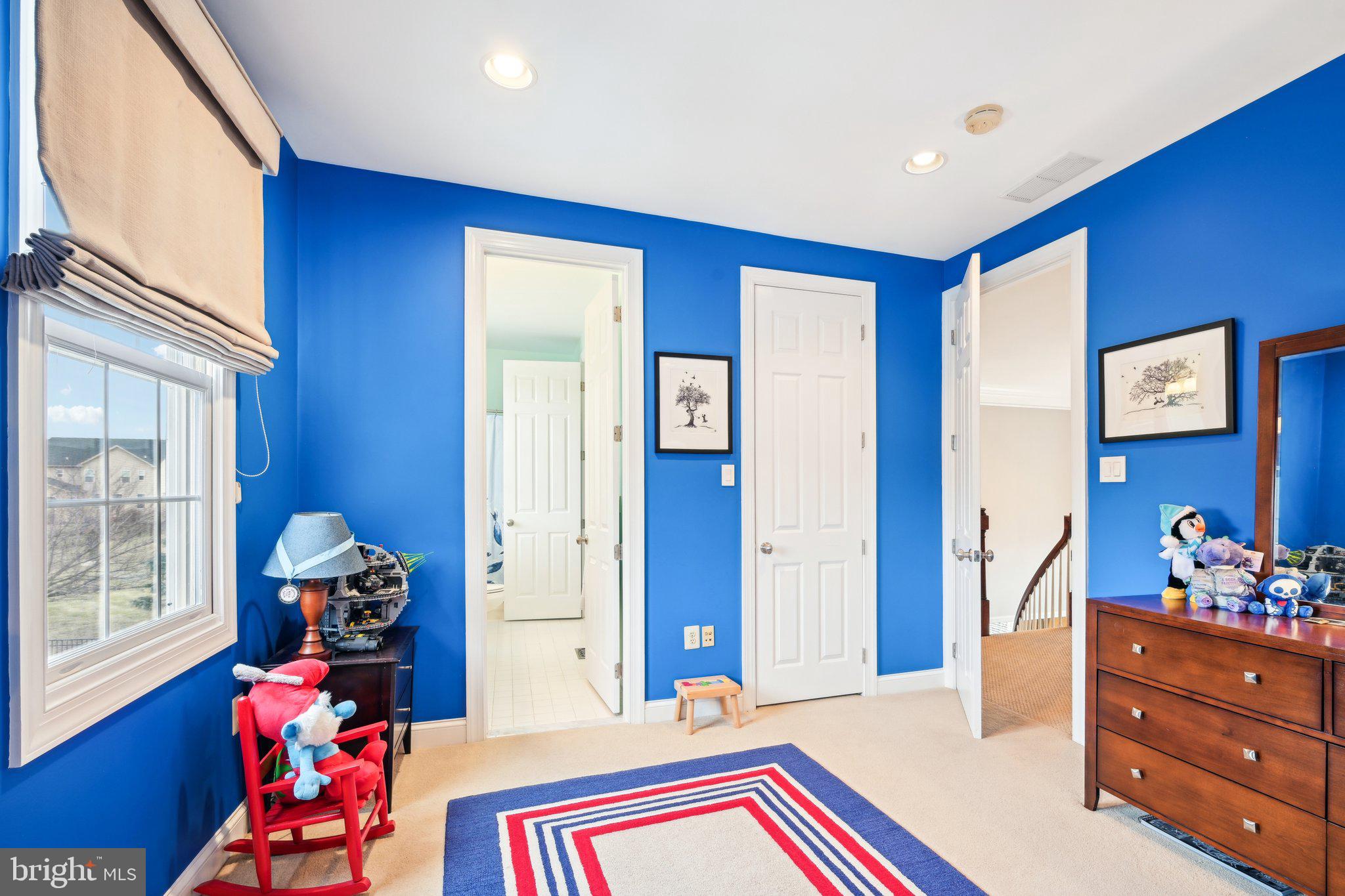 605 Edwin Ln