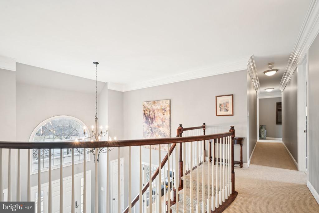 605 Edwin Ln