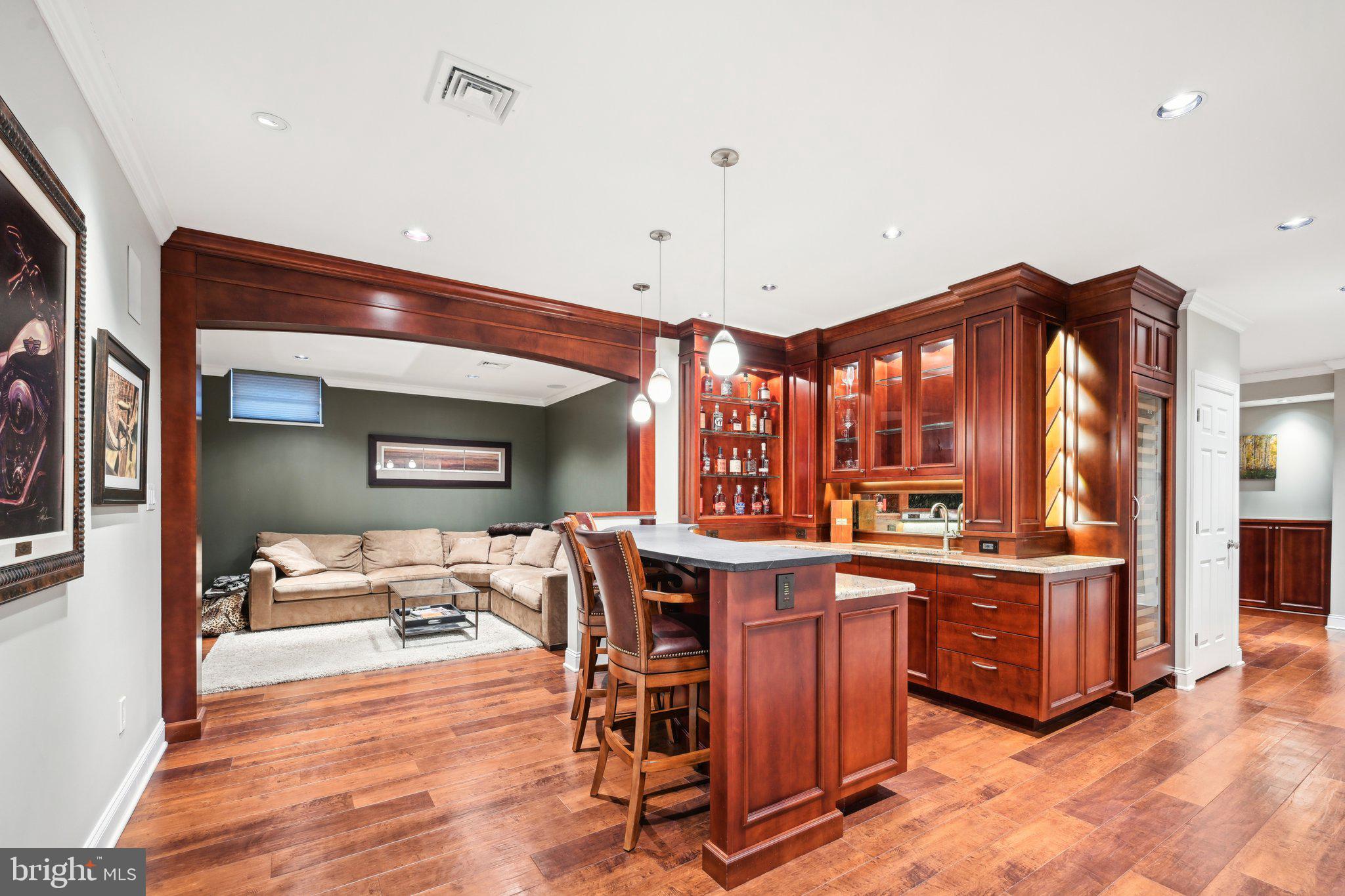 605 Edwin Ln