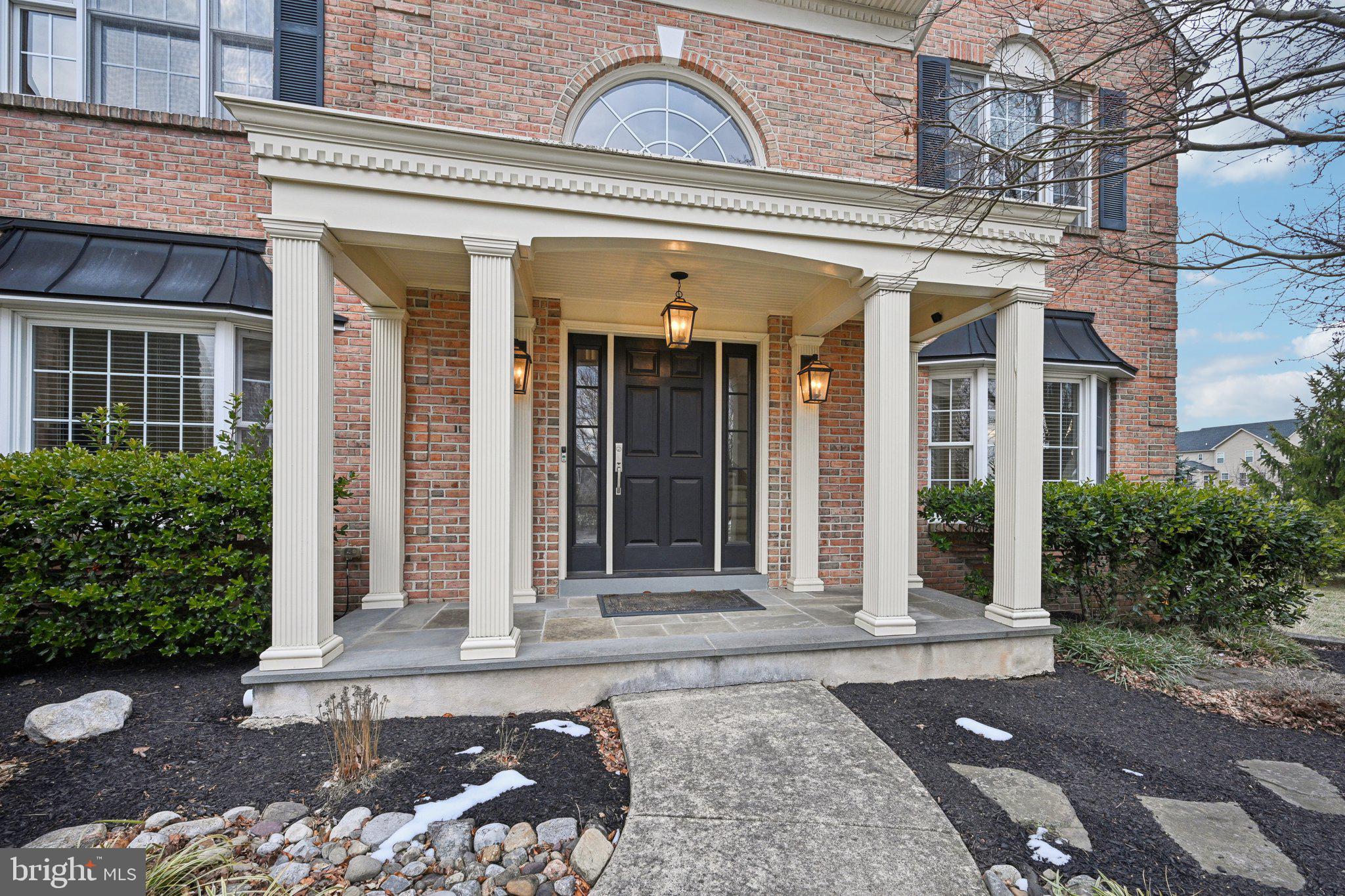 605 Edwin Ln