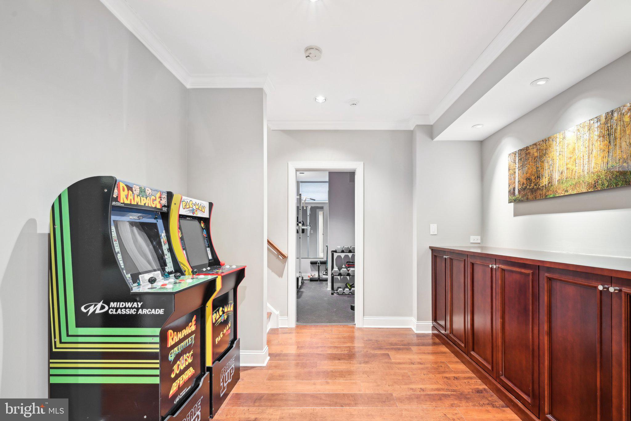 605 Edwin Ln