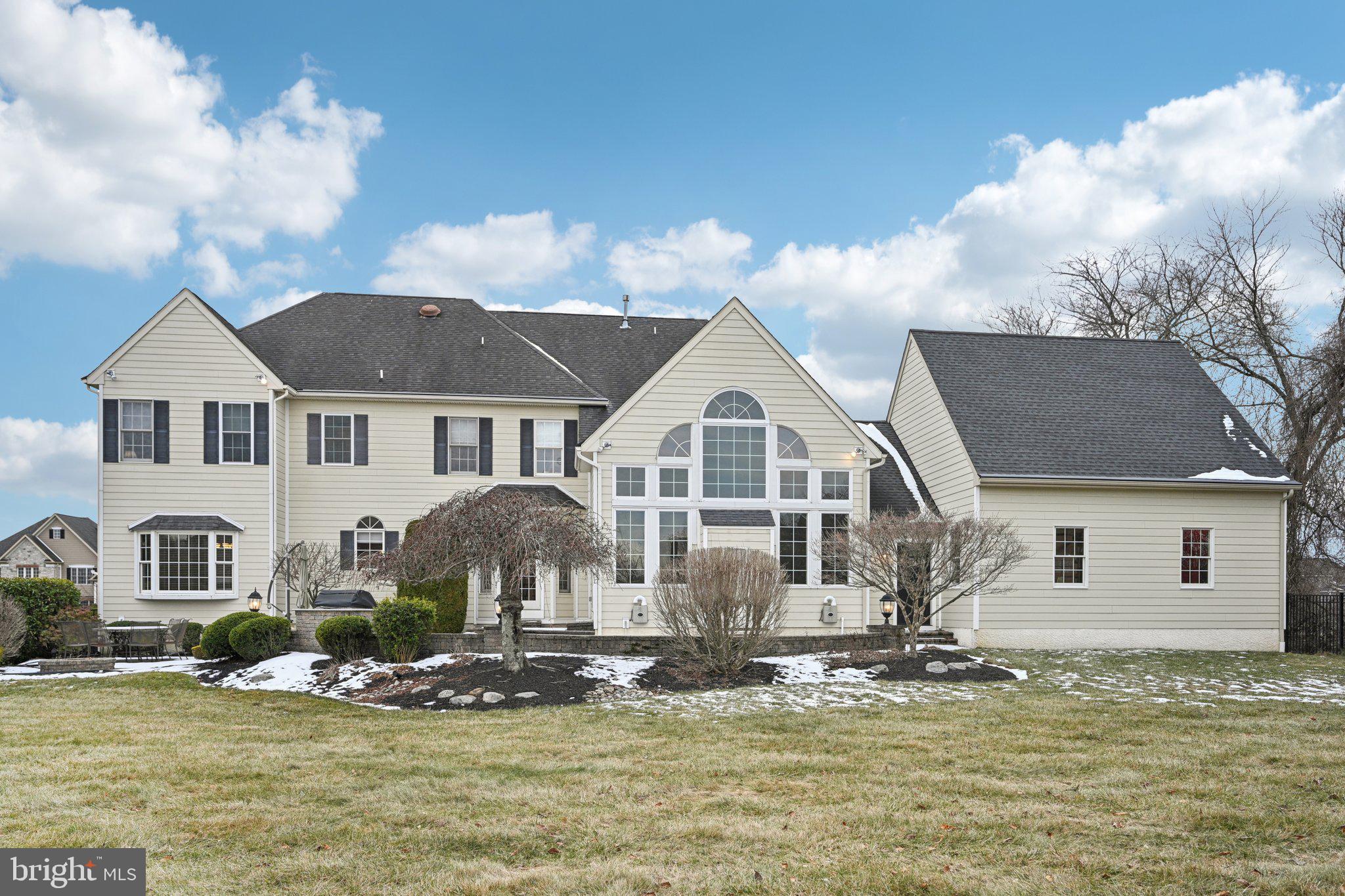 605 Edwin Ln