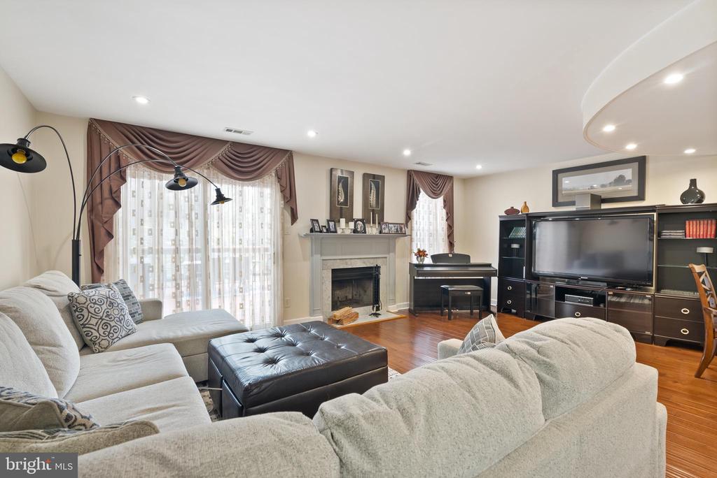 503 Leon Cir