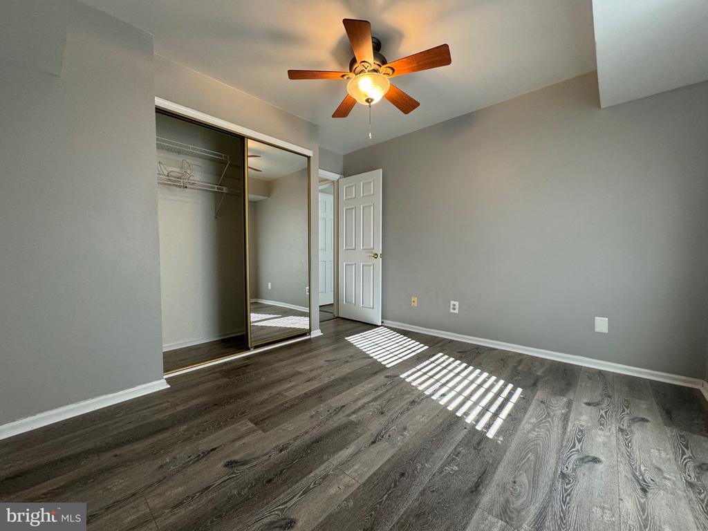 309 HOPKINS CT