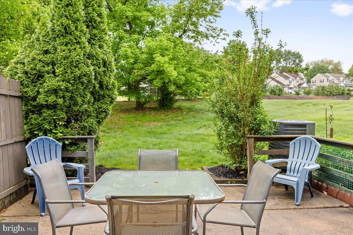 54 Old Mill Ln