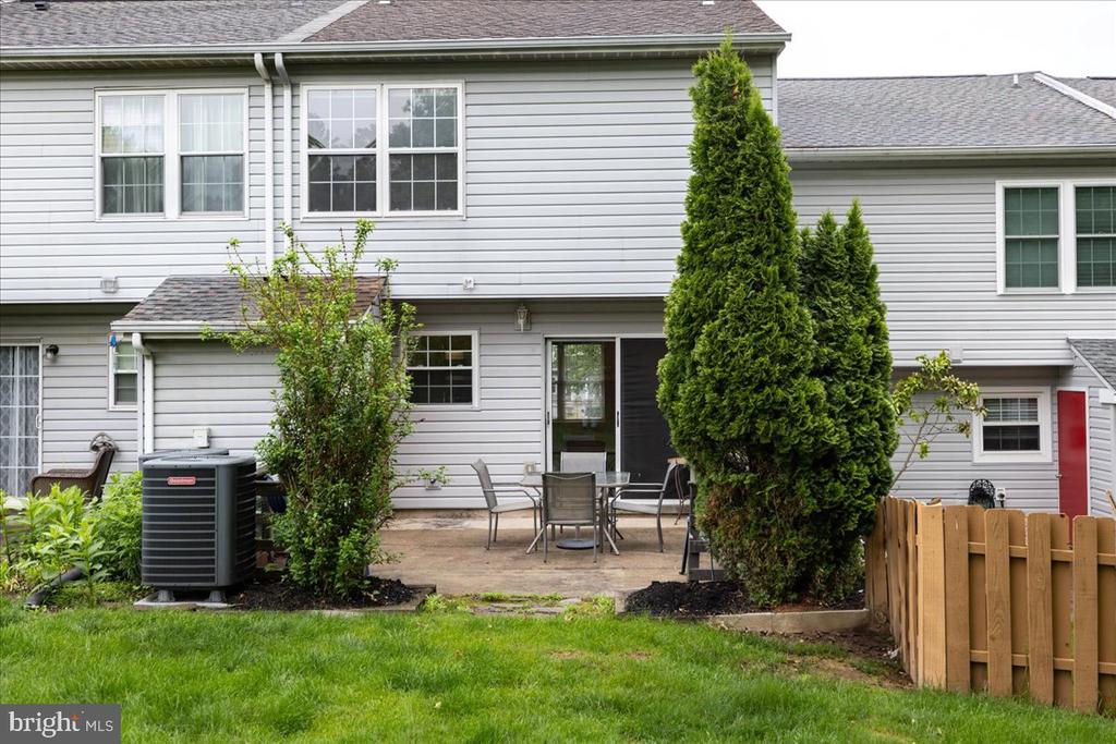 54 Old Mill Ln