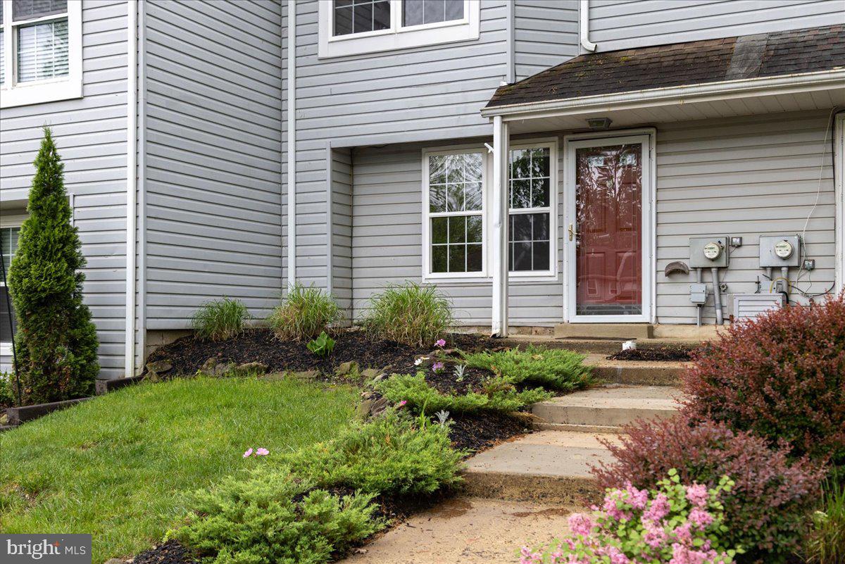 54 Old Mill Ln