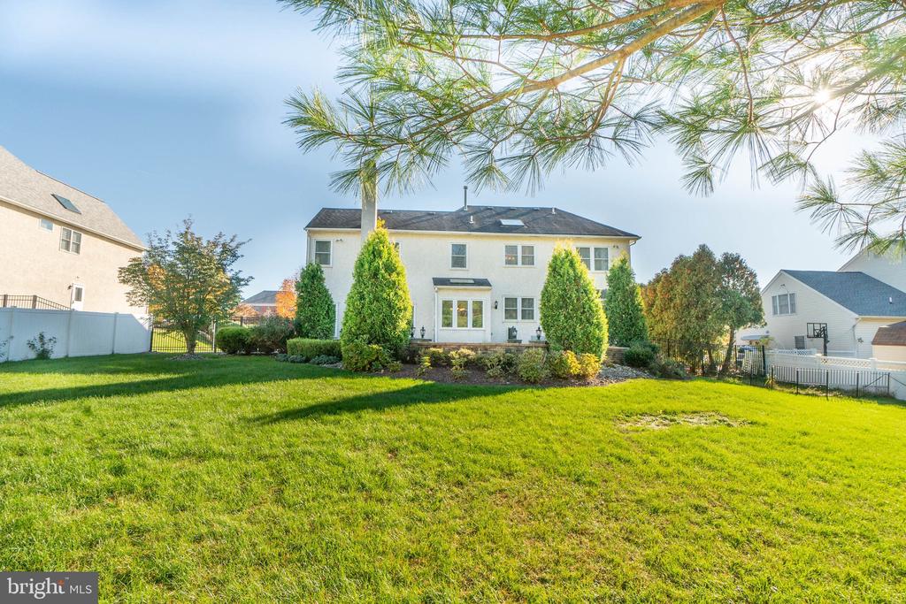 180 GLENIFFER HILL RD