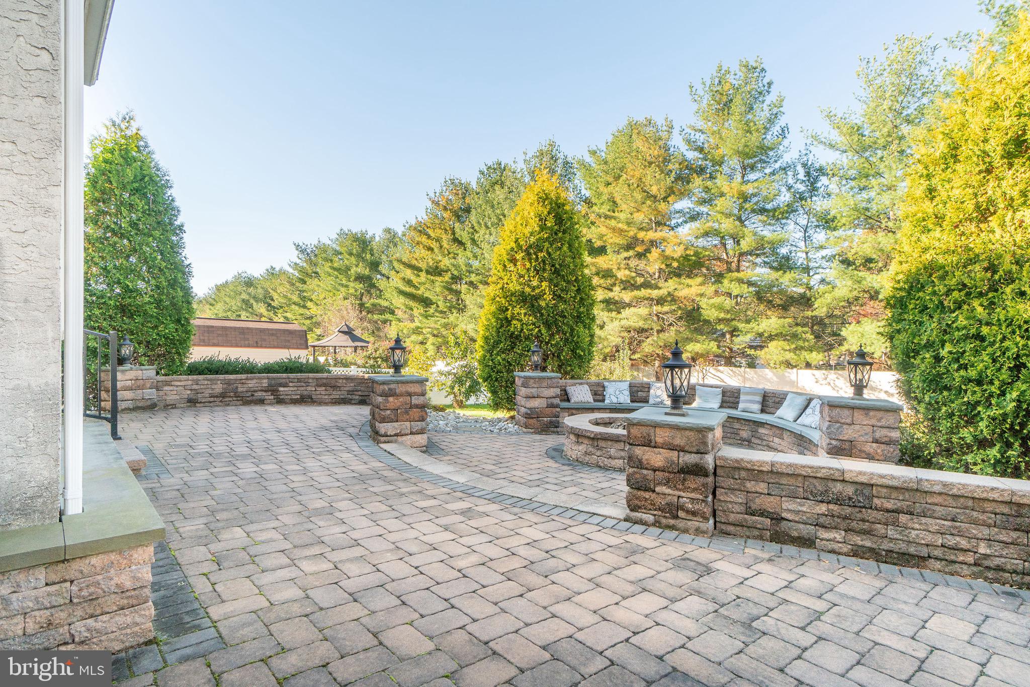 180 GLENIFFER HILL RD