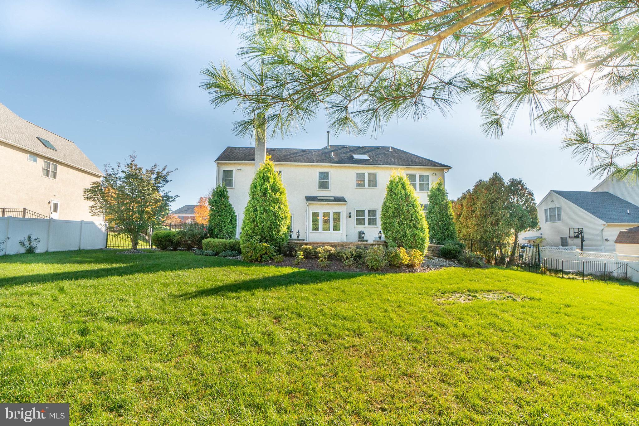 180 GLENIFFER HILL RD