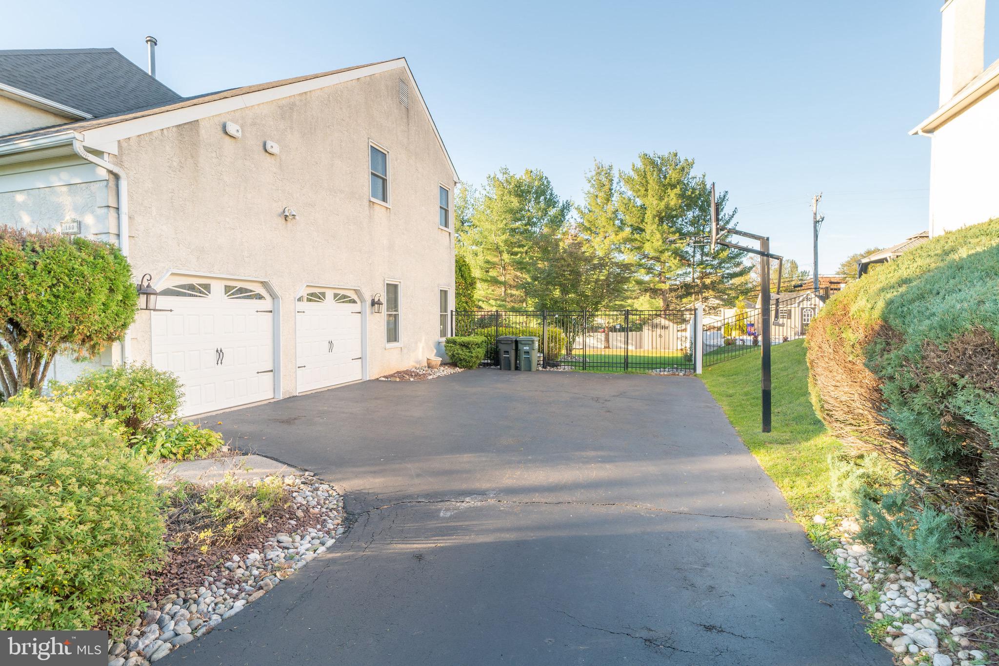 180 GLENIFFER HILL RD