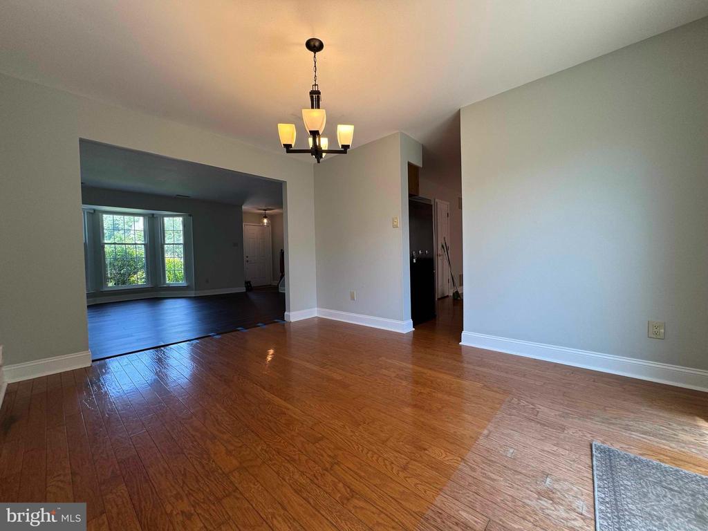 13 MAGNOLIA DR