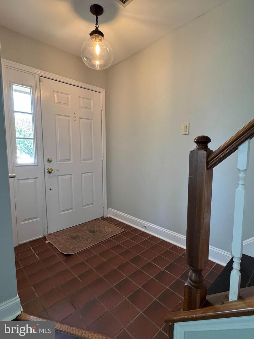 13 MAGNOLIA DR