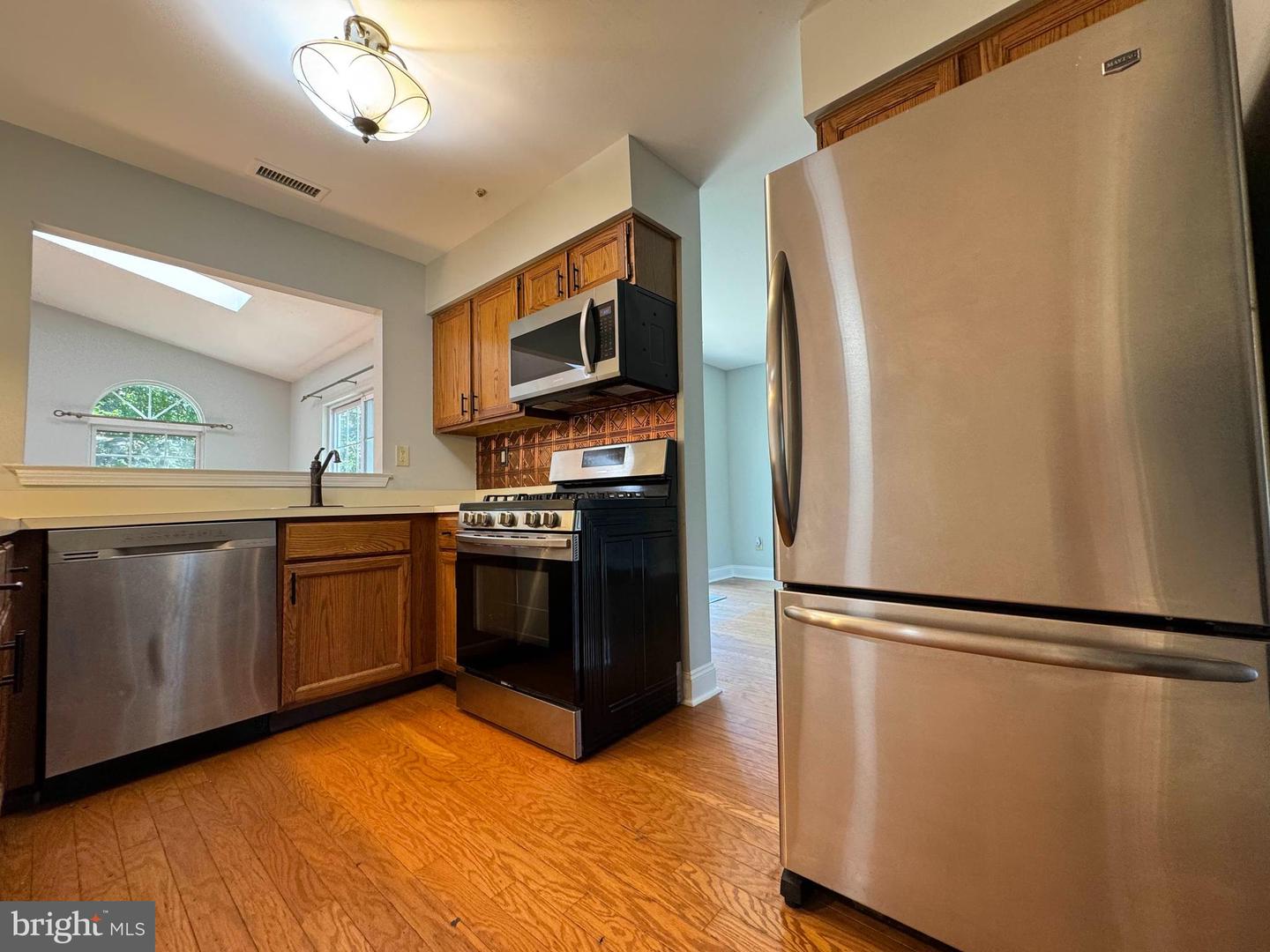 13 MAGNOLIA DR