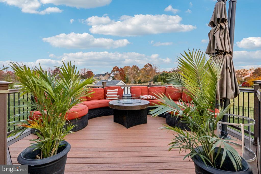 433 ELIZABETH WAY