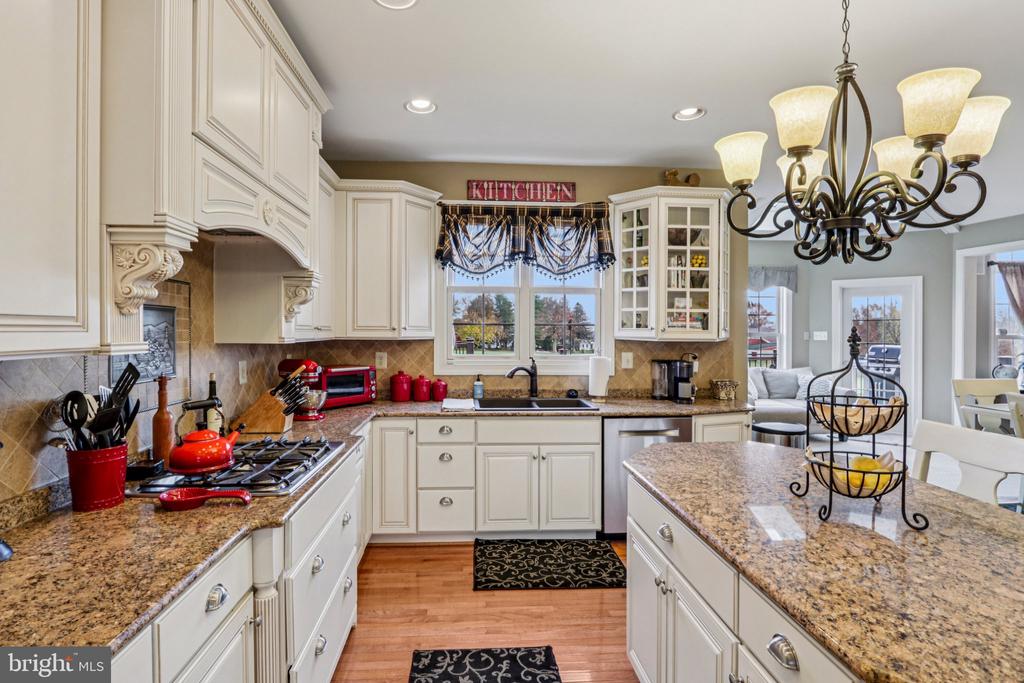 433 ELIZABETH WAY