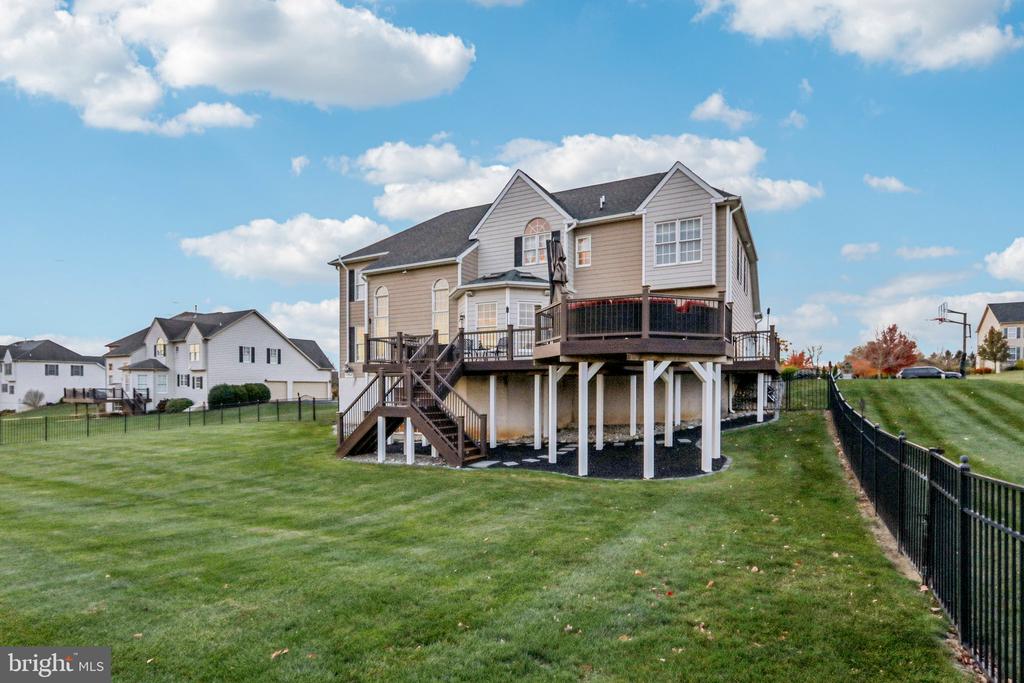 433 ELIZABETH WAY