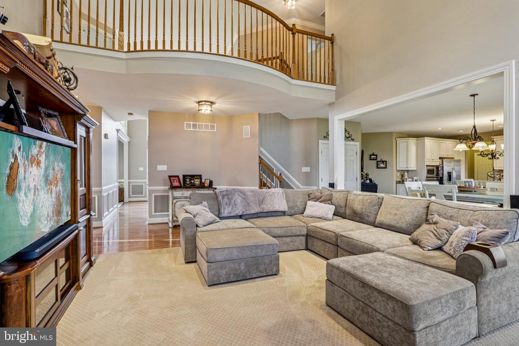 433 ELIZABETH WAY