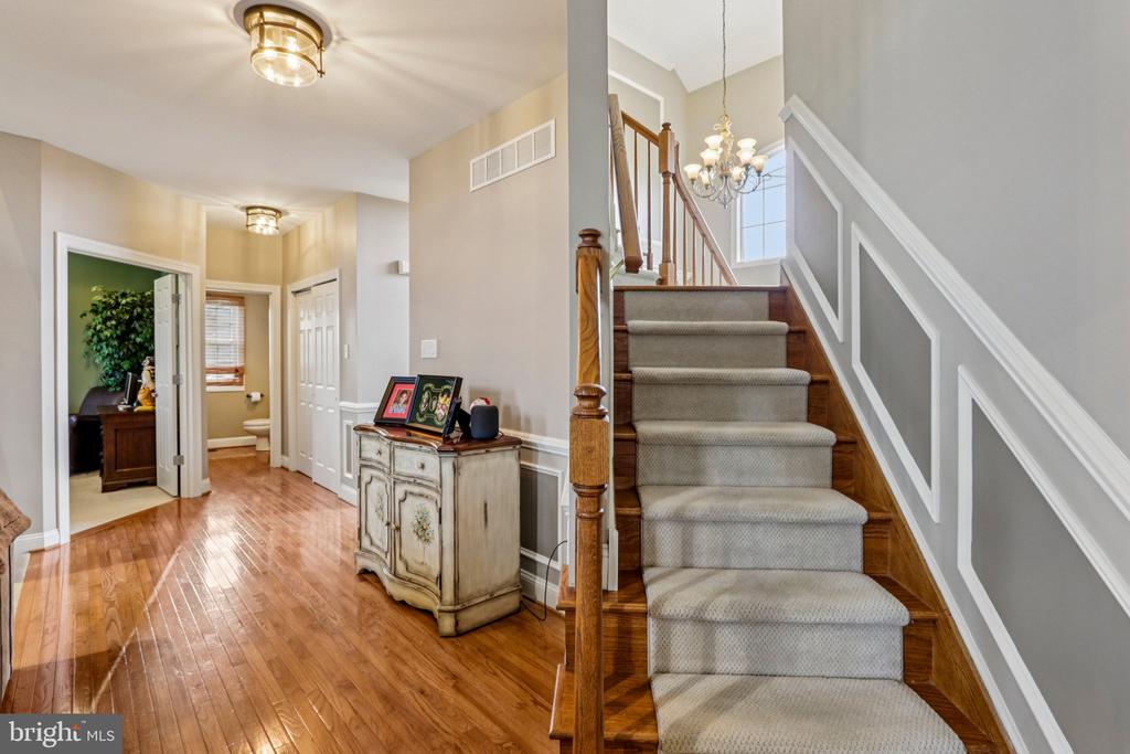 433 ELIZABETH WAY