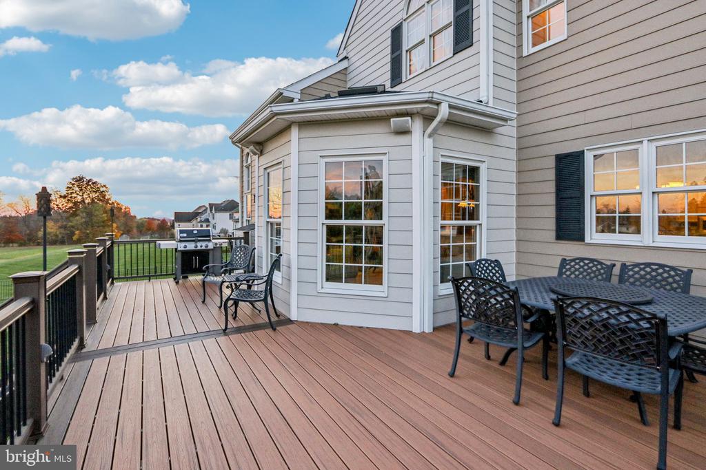 433 ELIZABETH WAY