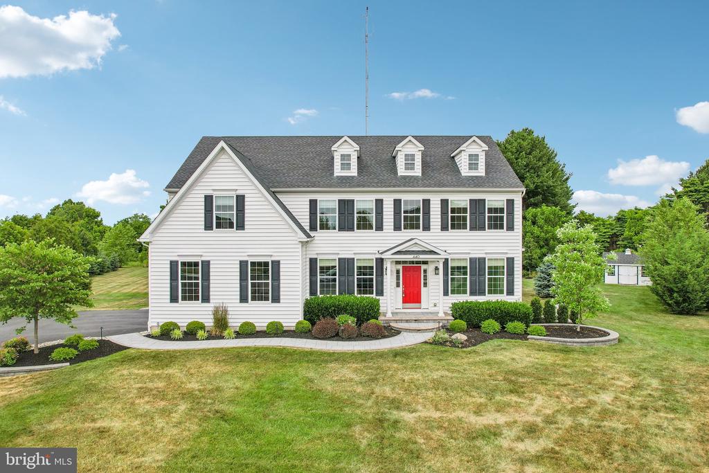 440 ELIZABETH WAY