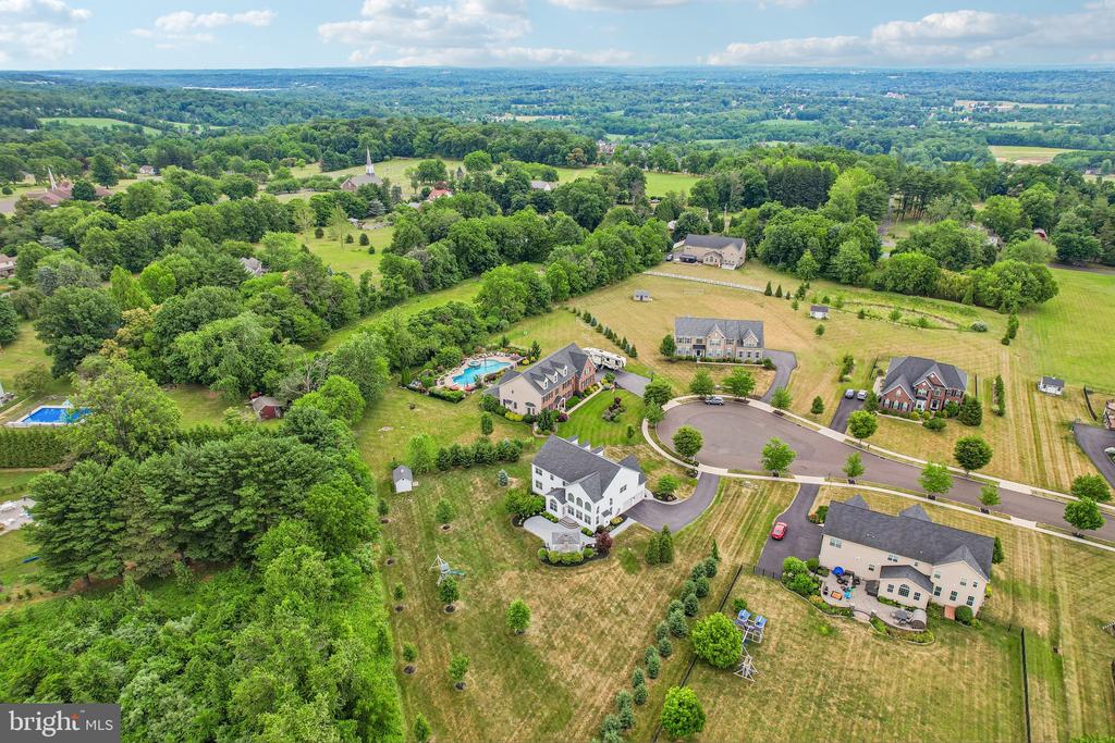 440 ELIZABETH WAY