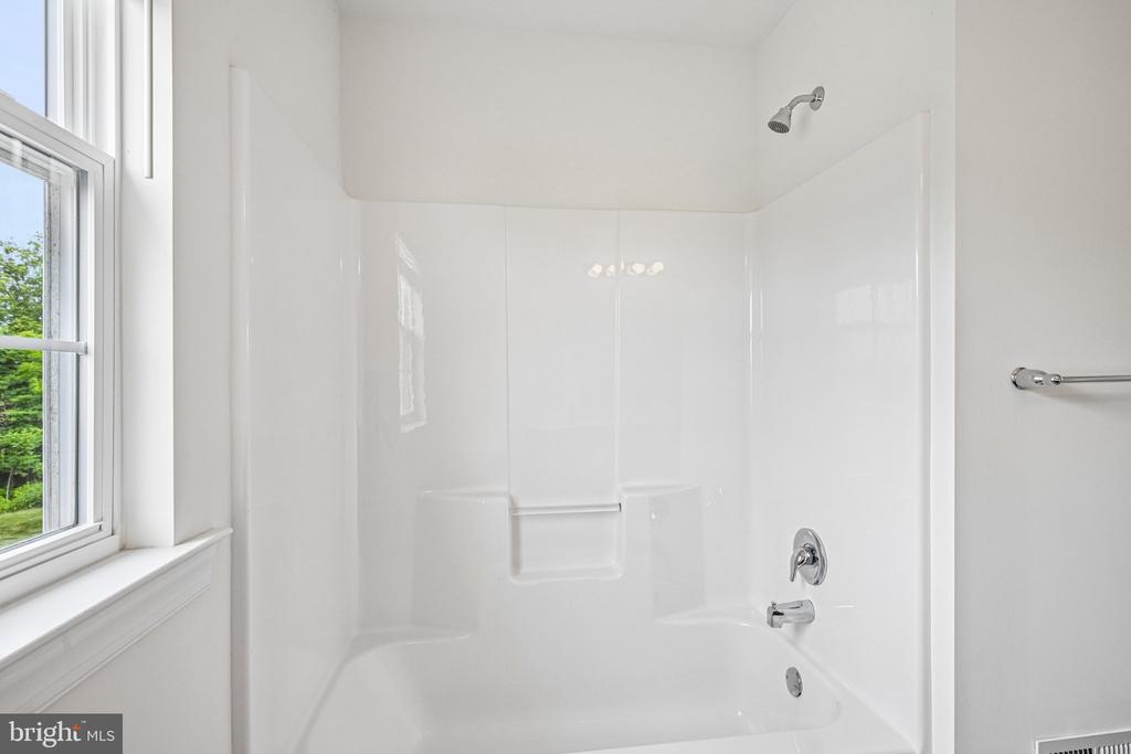 440 ELIZABETH WAY