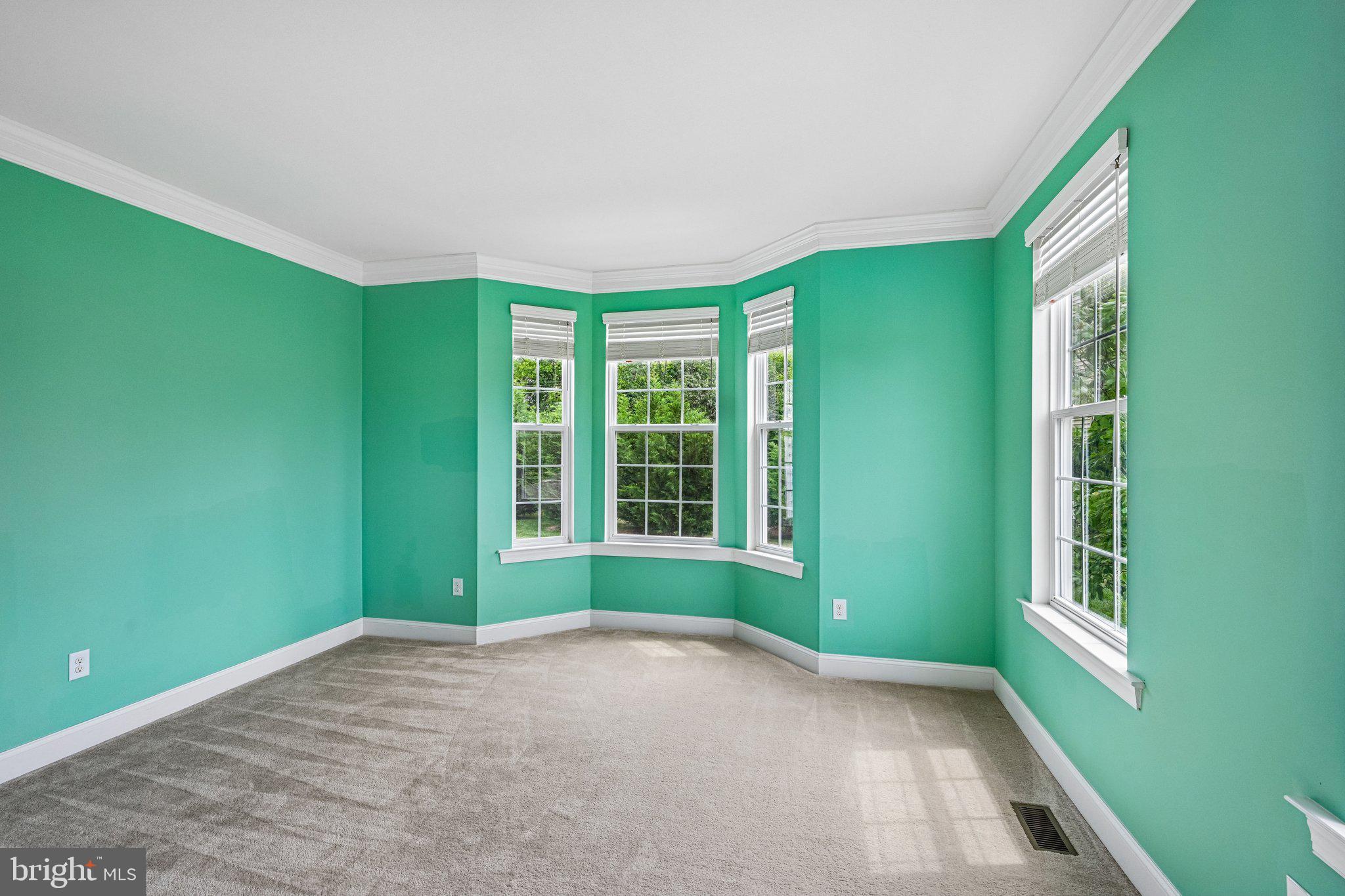 440 ELIZABETH WAY