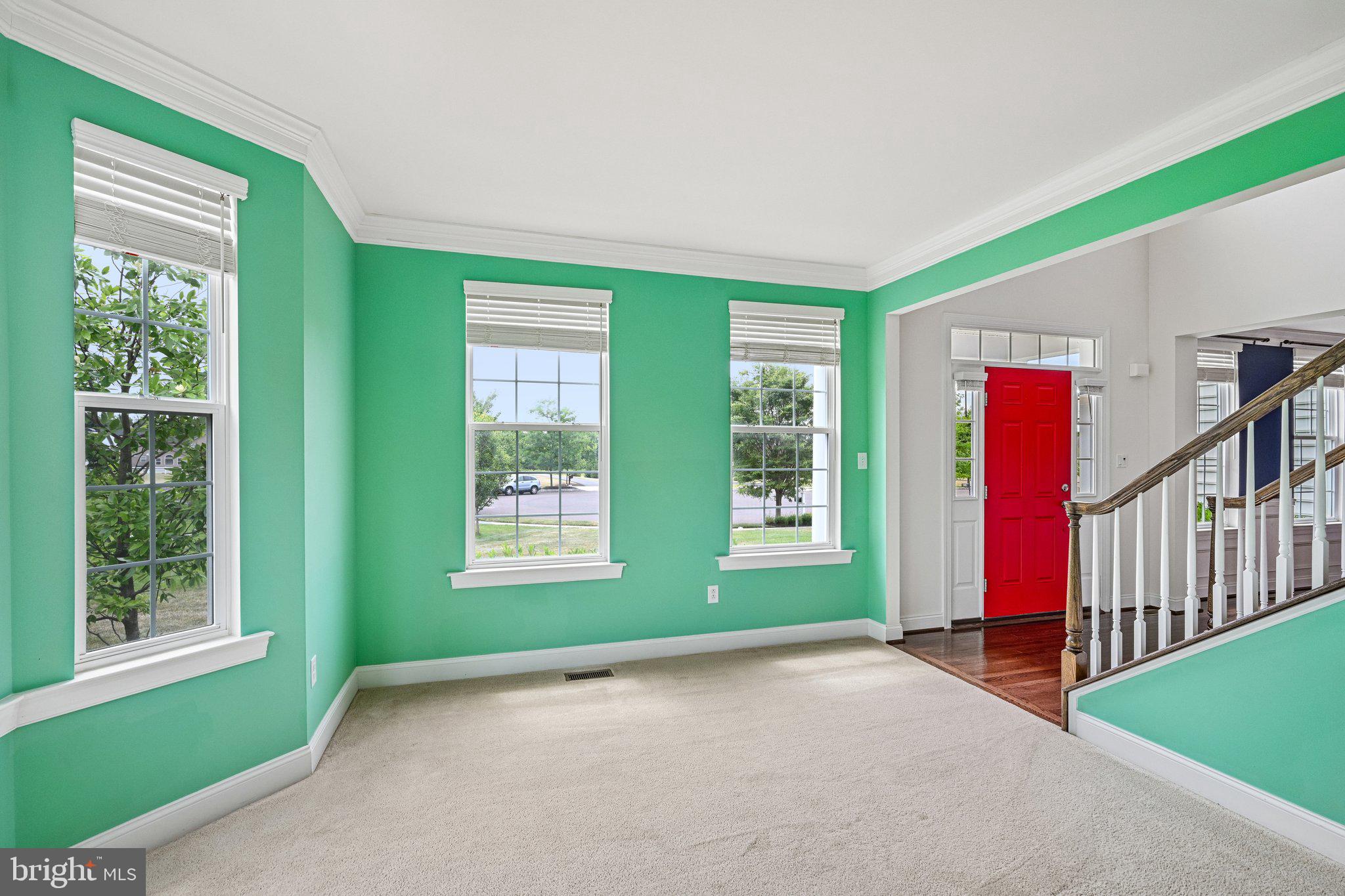 440 ELIZABETH WAY