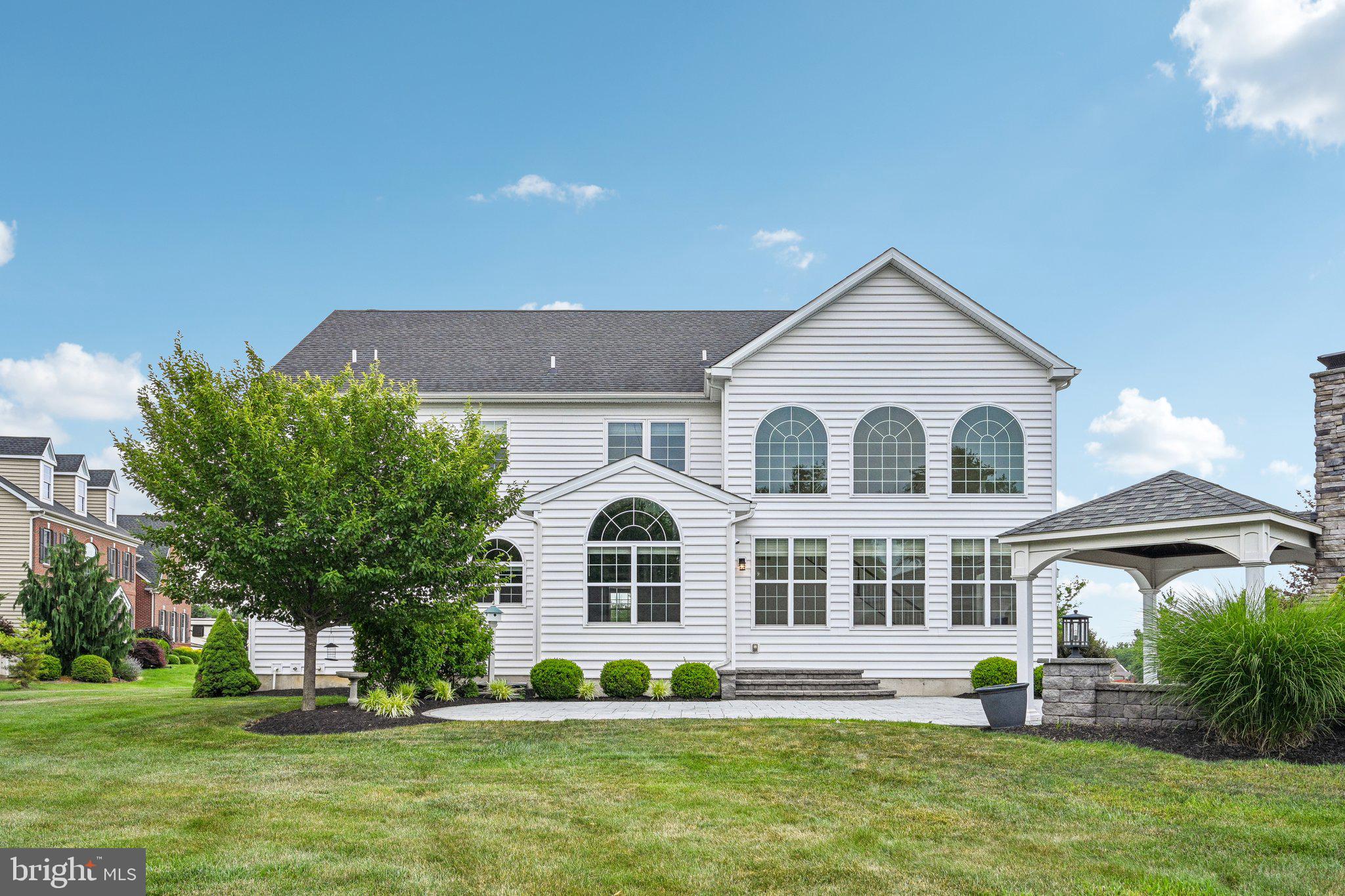 440 ELIZABETH WAY