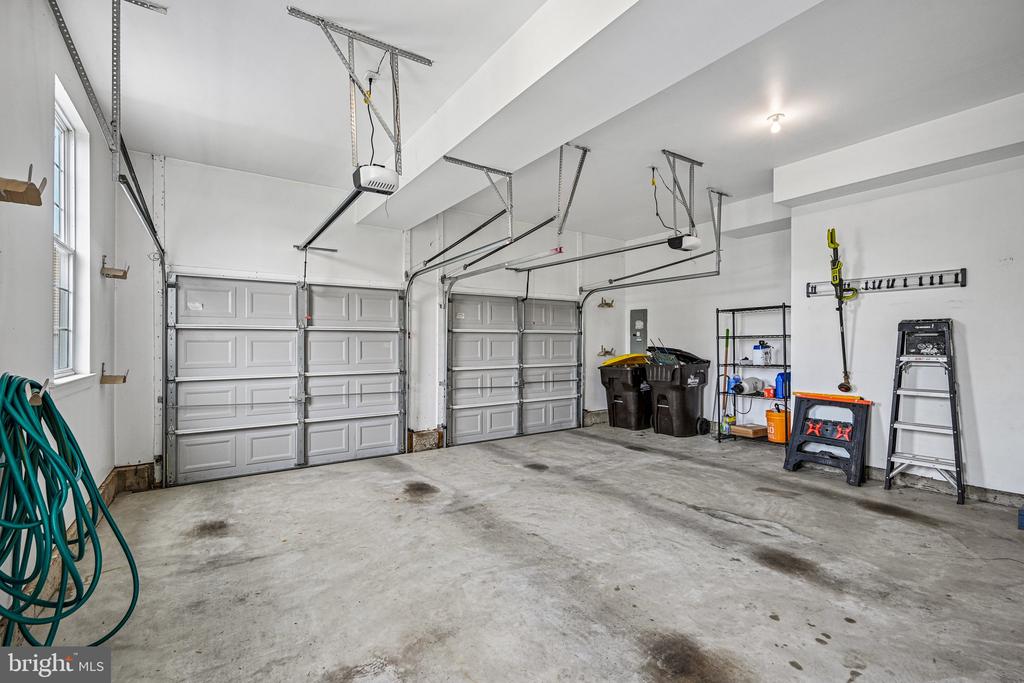 440 ELIZABETH WAY