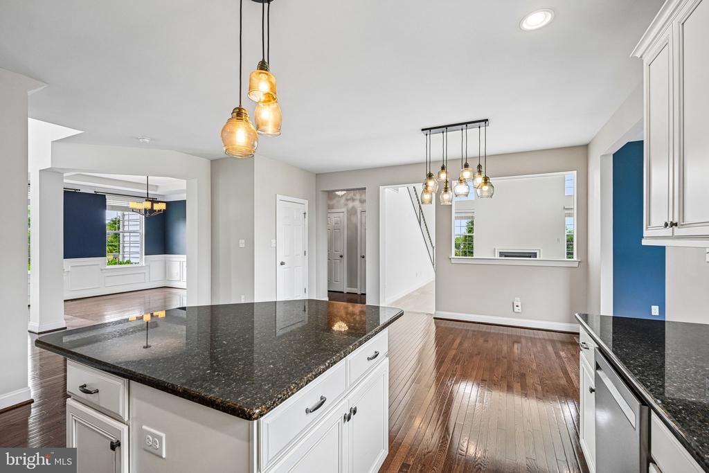 440 ELIZABETH WAY