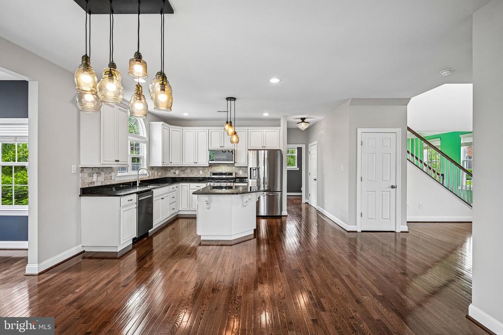 440 ELIZABETH WAY
