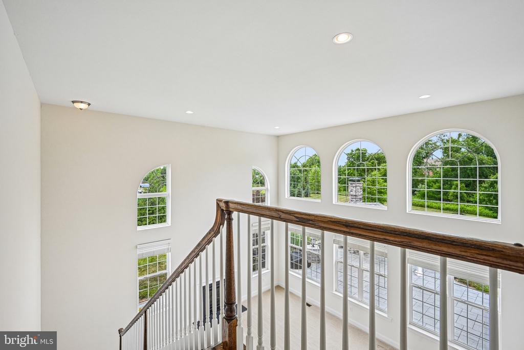 440 ELIZABETH WAY