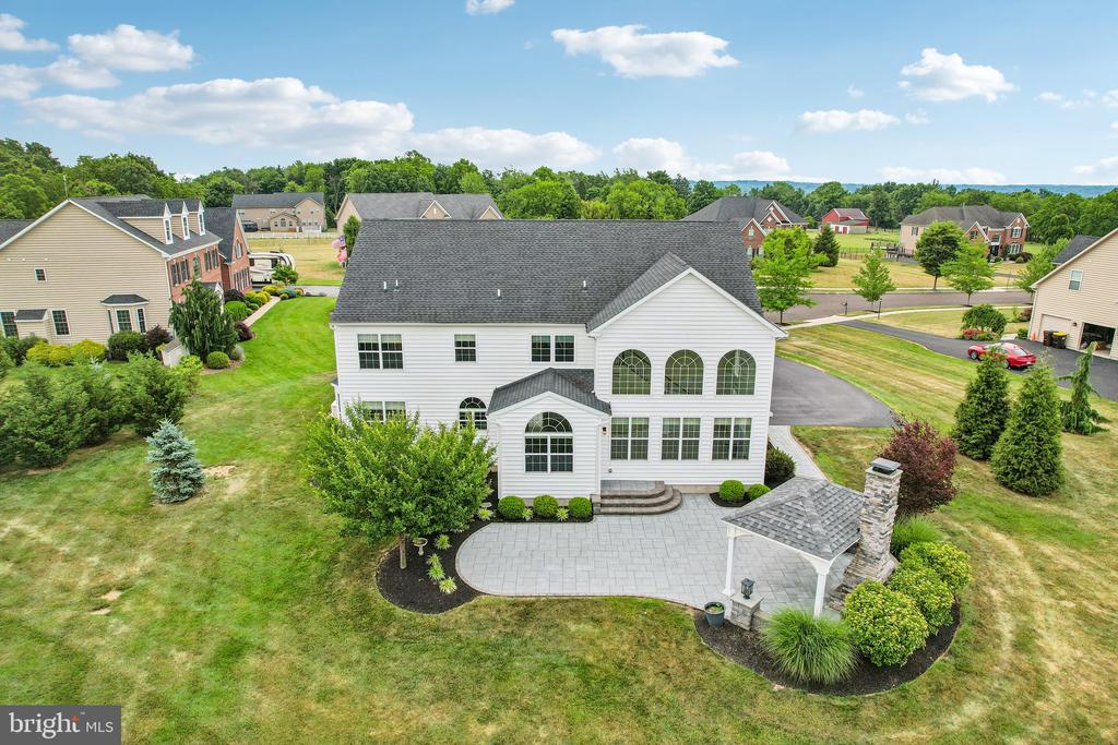 440 ELIZABETH WAY