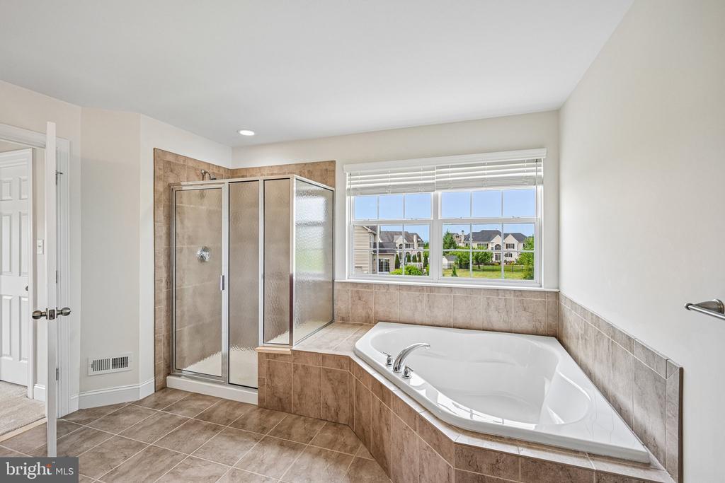 440 ELIZABETH WAY